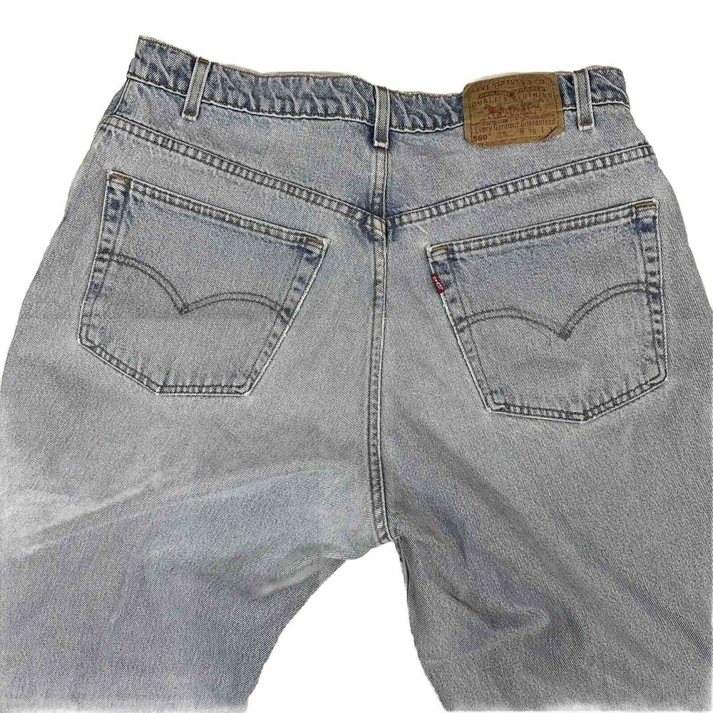 VTG Levi’s 560 Loose Jeans Men Fits 37x33‎ Tapered Blue Light Wash 90s Y2K